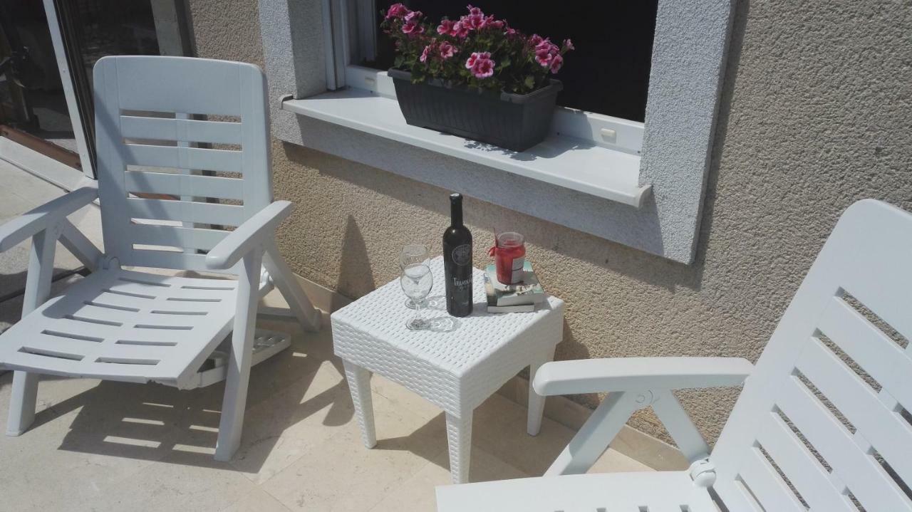 Apartmani Ljubica Kaštela 外观 照片