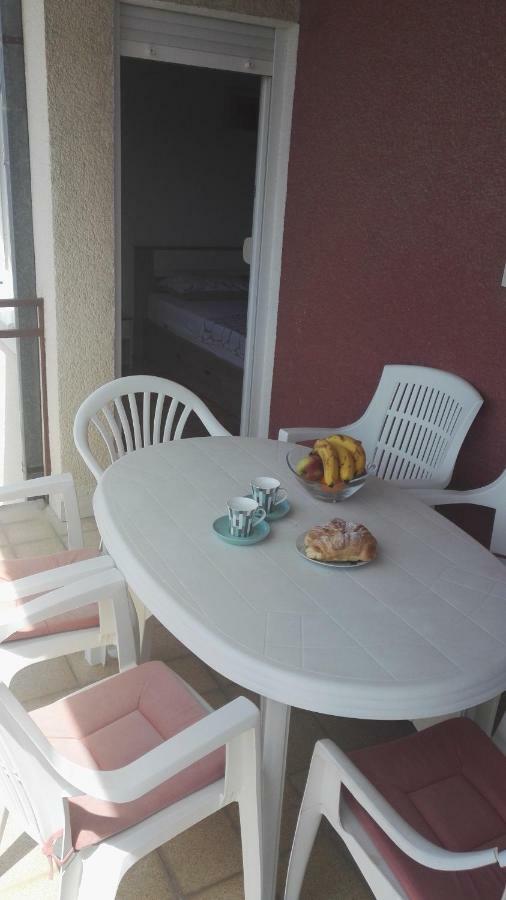 Apartmani Ljubica Kaštela 外观 照片