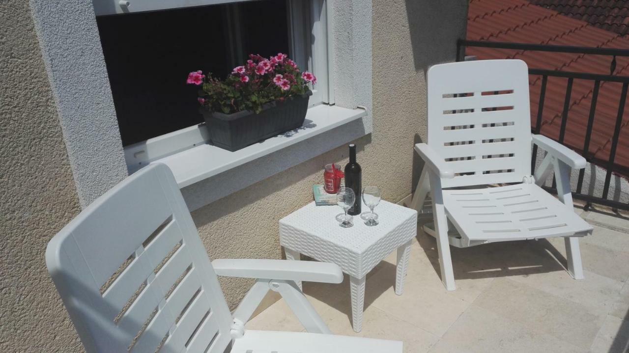 Apartmani Ljubica Kaštela 外观 照片