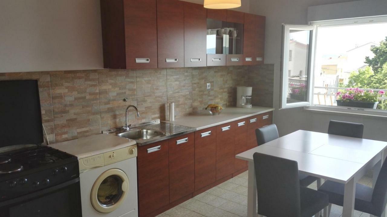 Apartmani Ljubica Kaštela 外观 照片