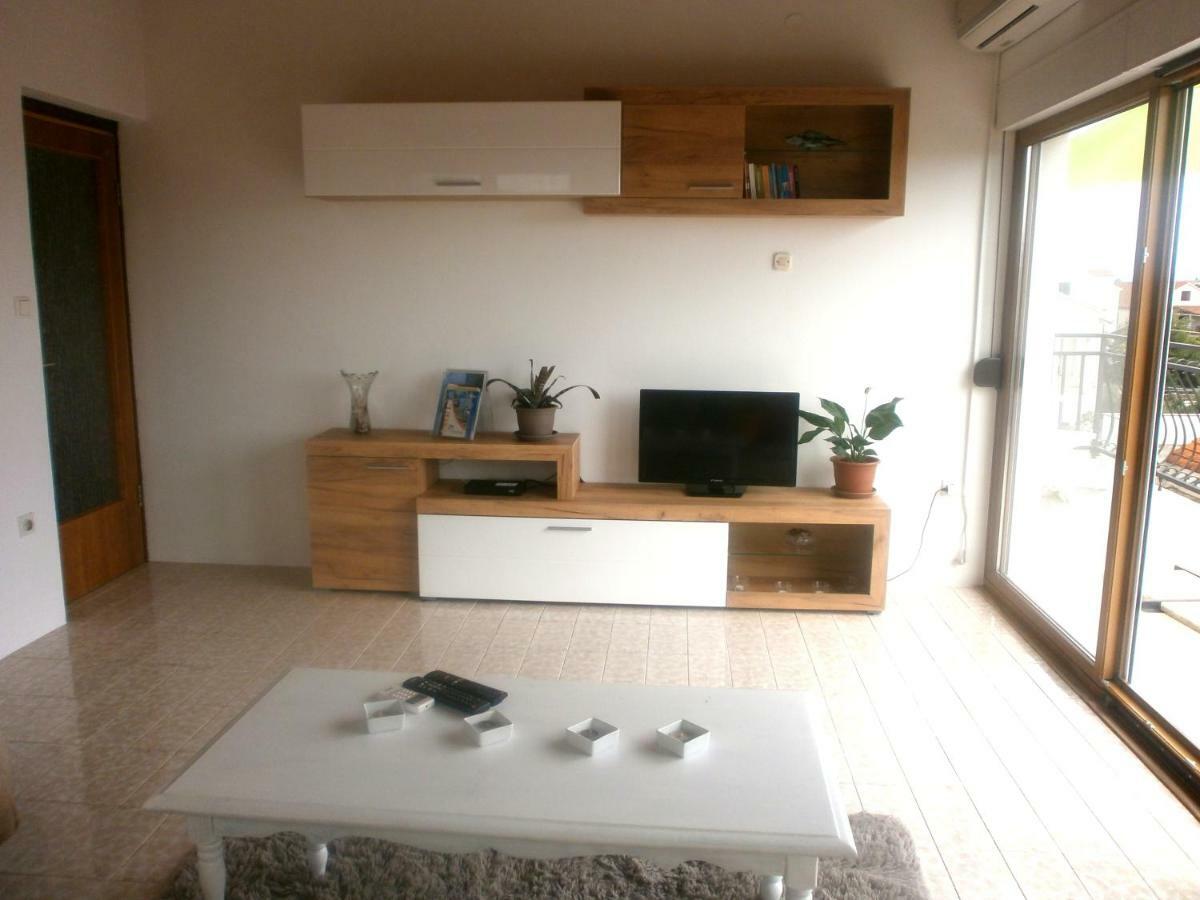 Apartmani Ljubica Kaštela 外观 照片