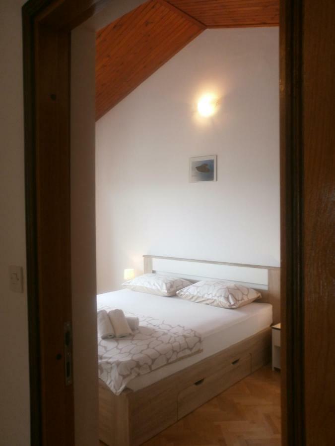 Apartmani Ljubica Kaštela 外观 照片