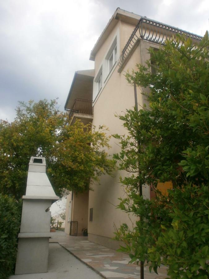 Apartmani Ljubica Kaštela 外观 照片
